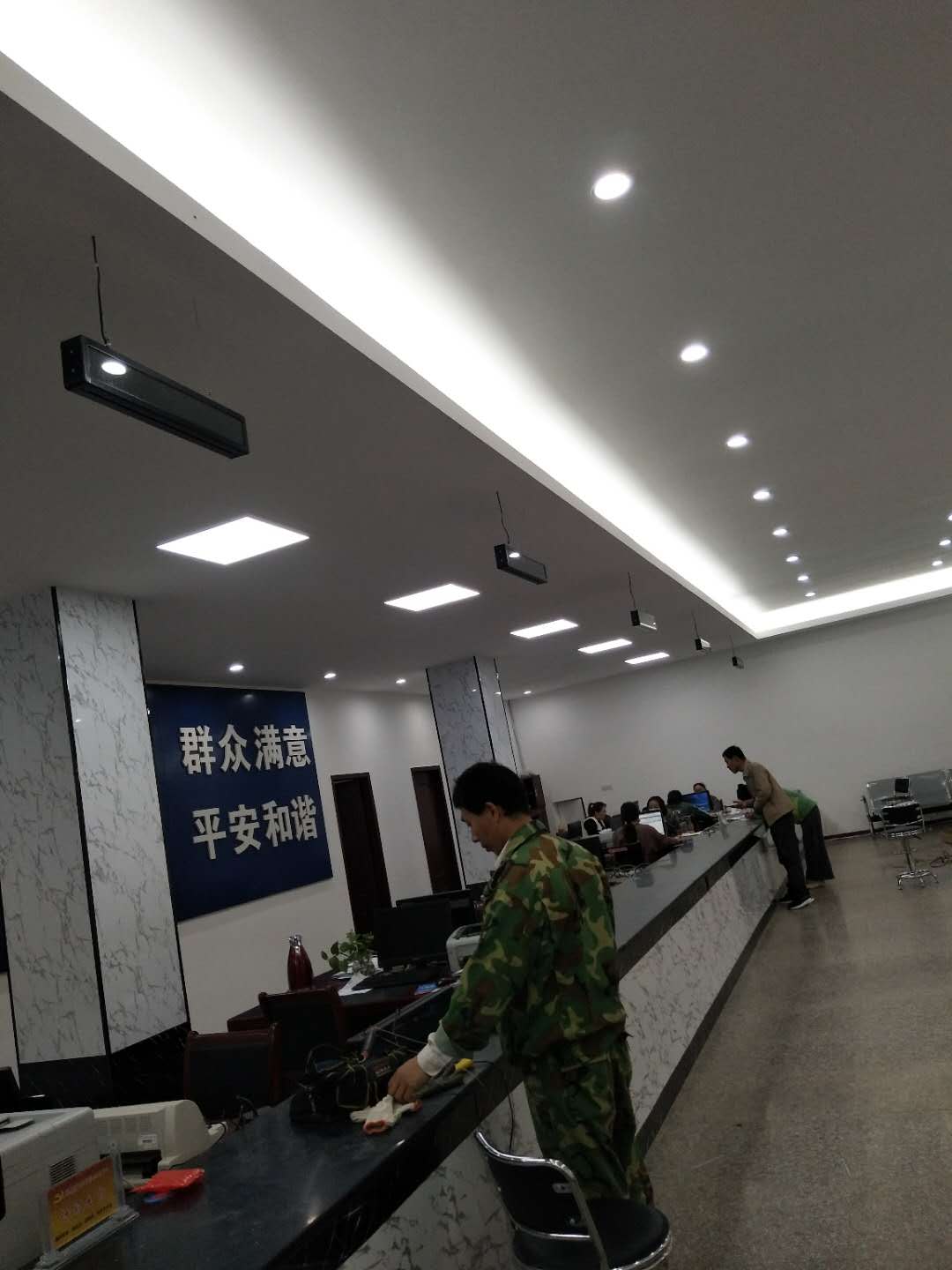 信特安排隊(duì)機(jī)與窗口屏入駐江蘇某縣政府